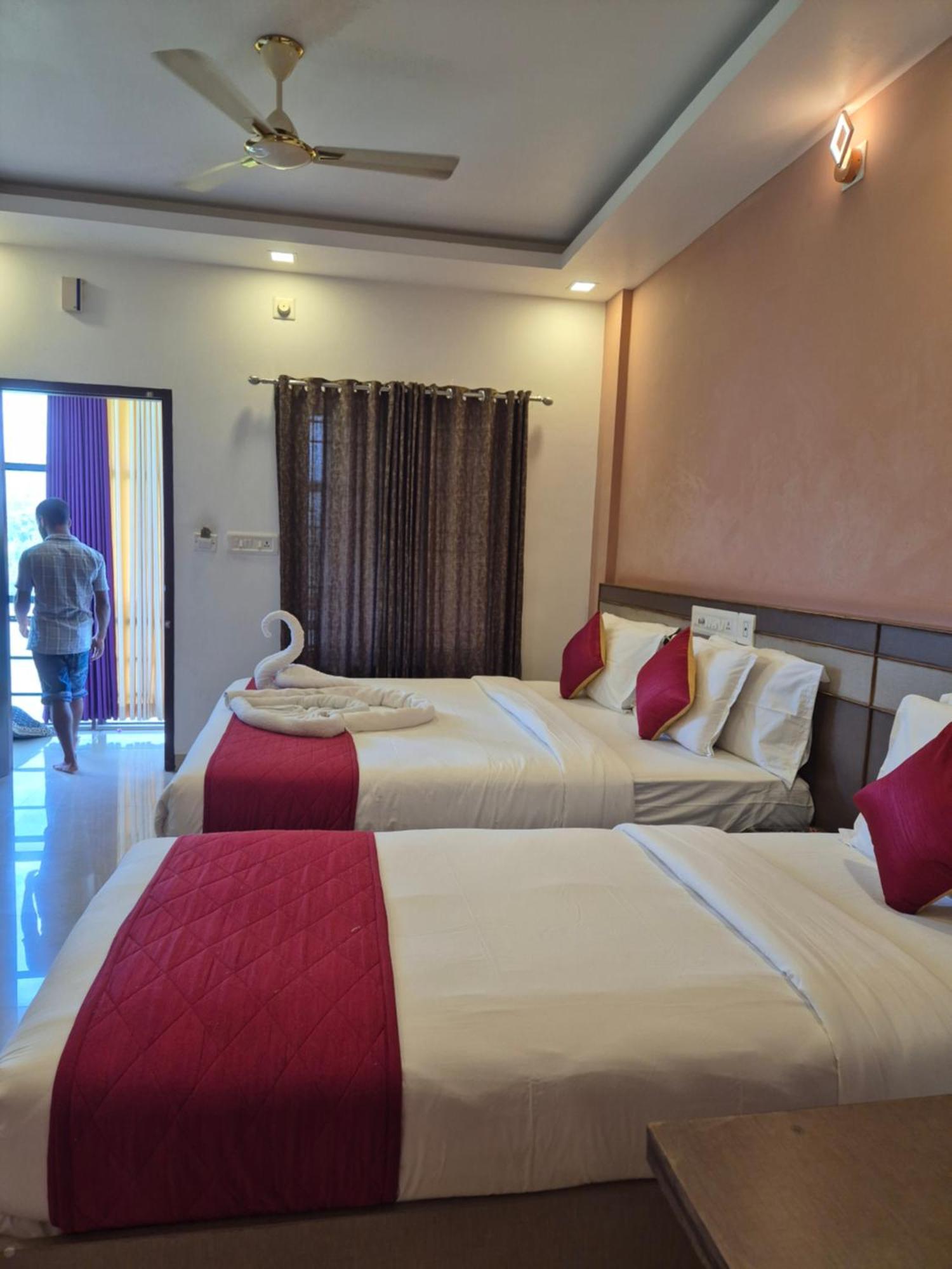 Alfa Inn Недумбассери Экстерьер фото